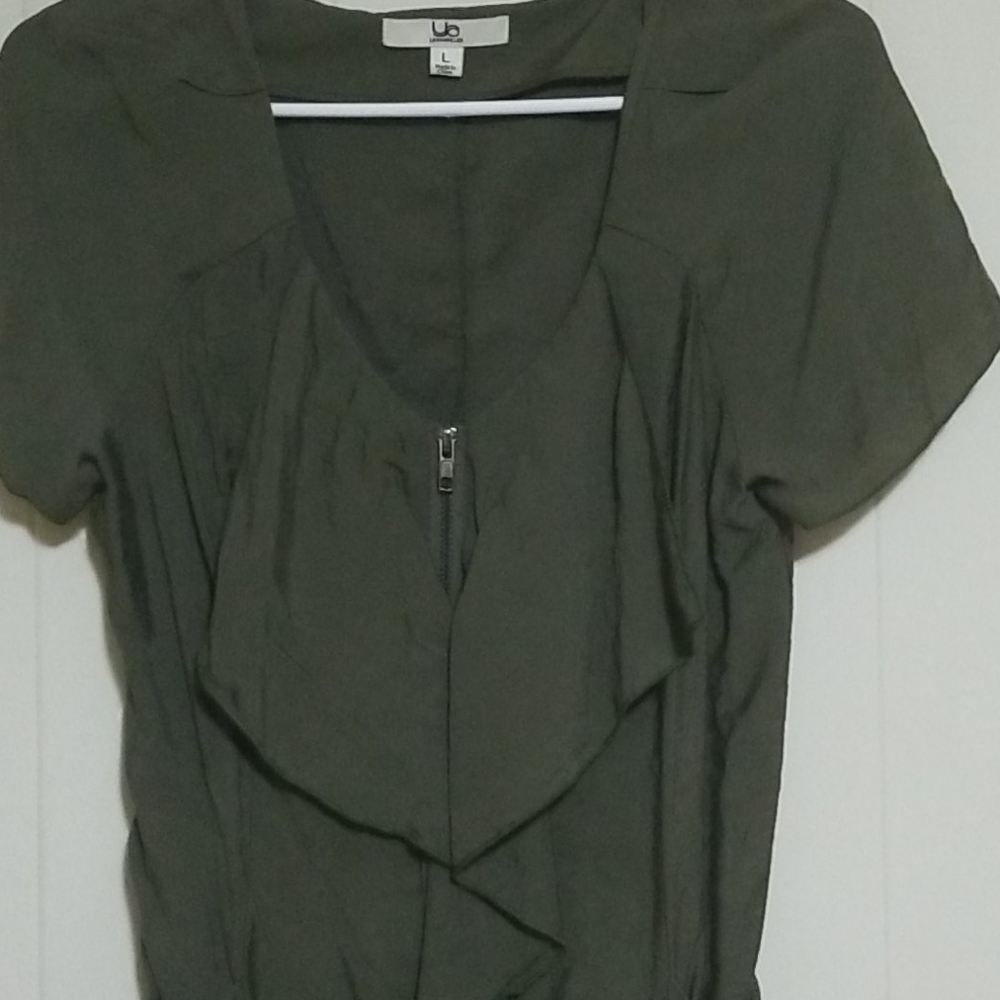 Dress - Picture 2 of 4